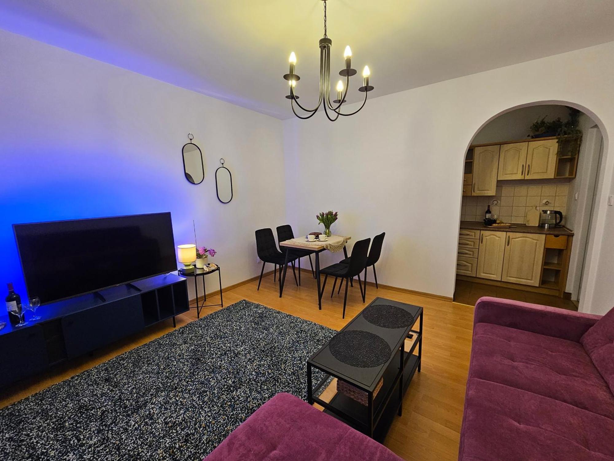 Mieszkanie Czestochowska 9 Apartment *