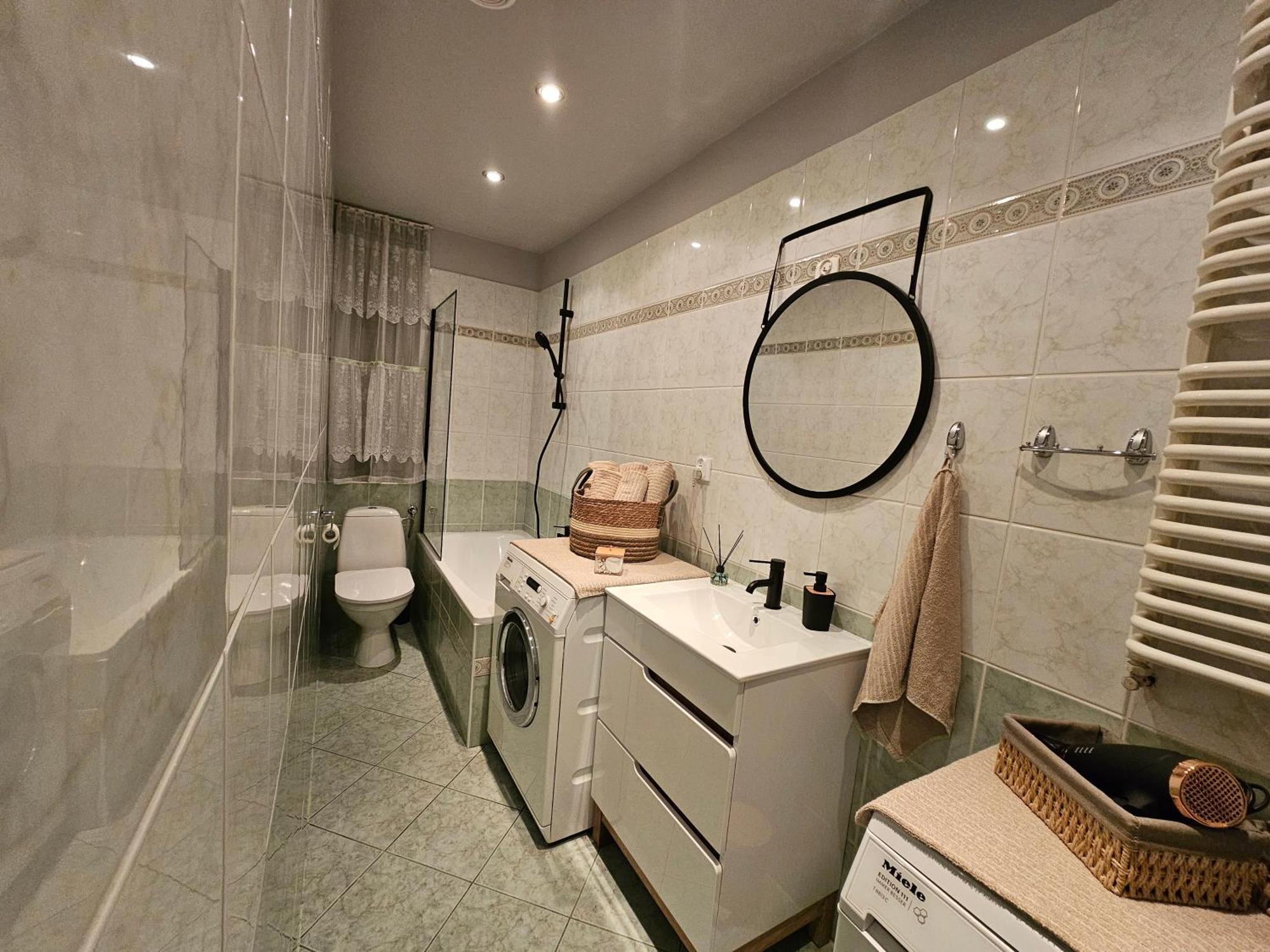 Mieszkanie Czestochowska 9 Apartment *